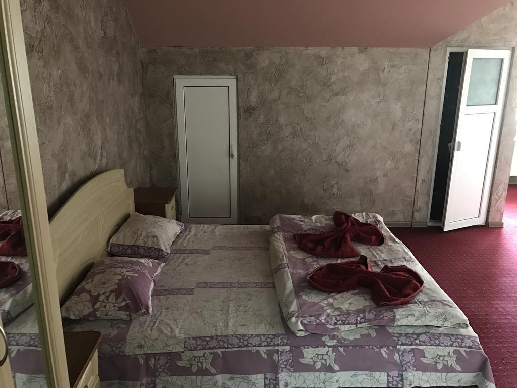 Power House Hotel Lutsk Luaran gambar
