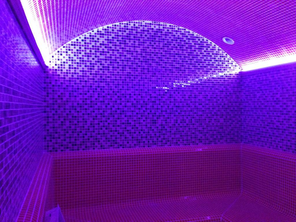 Power House Hotel Lutsk Luaran gambar